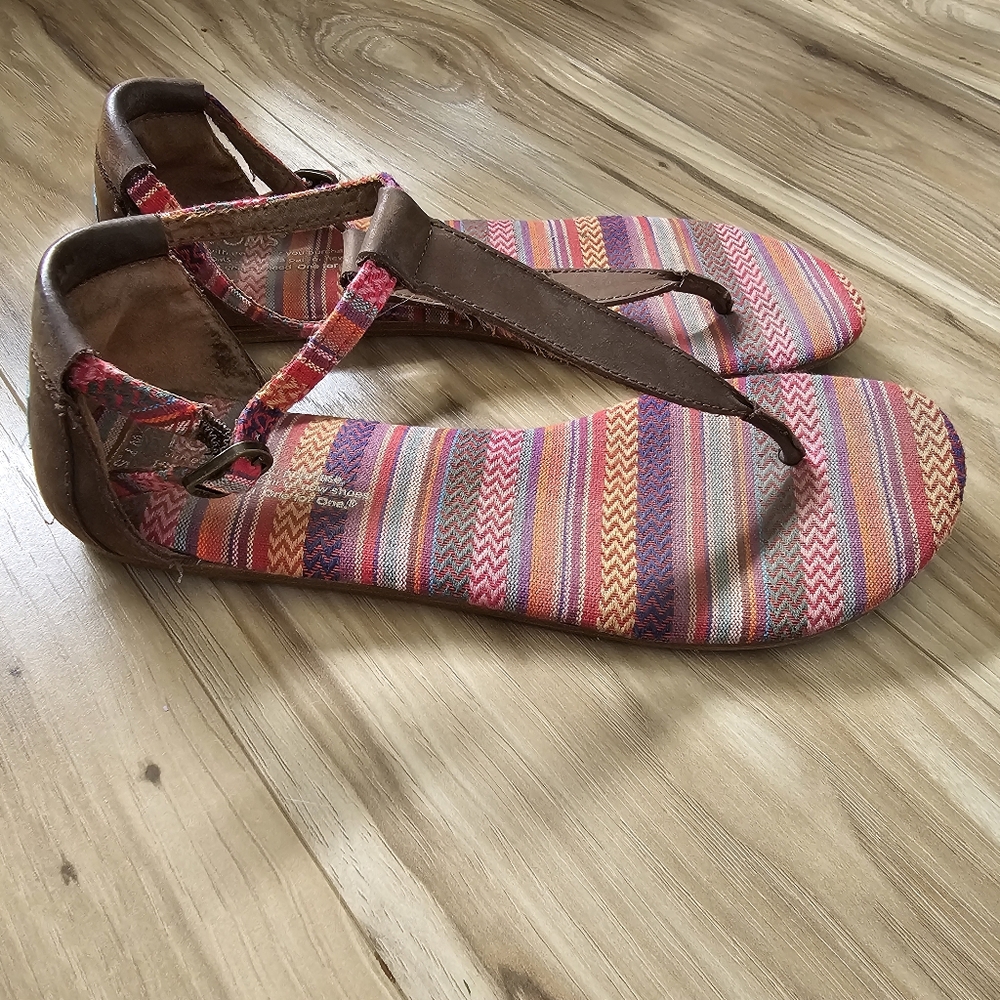 TOMS Womans Multi-color Tribal Boho Leather Women's Size 7.5